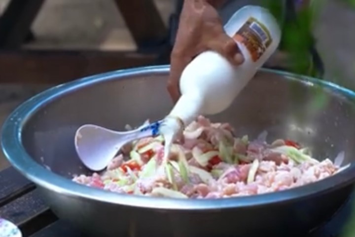 a bowl of food on a table